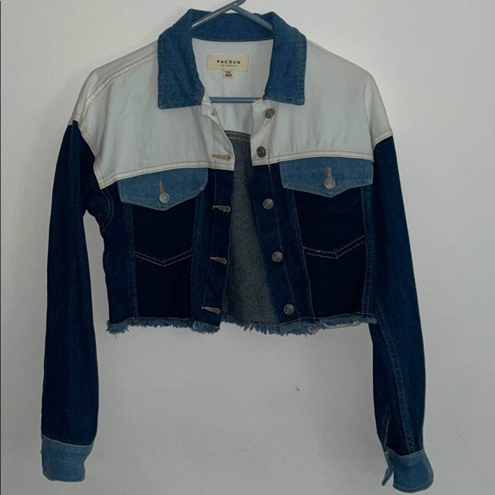 Color blocked cropped denim jacket
